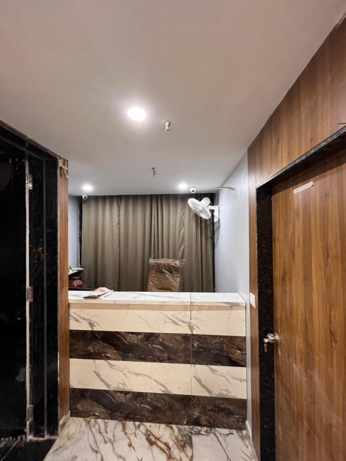 Hotel Krishna Ahmedabad Eksteriør billede