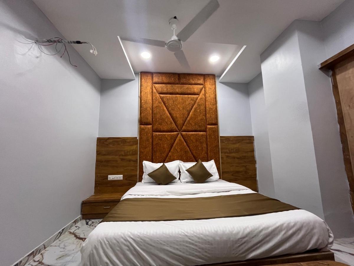 Hotel Krishna Ahmedabad Eksteriør billede
